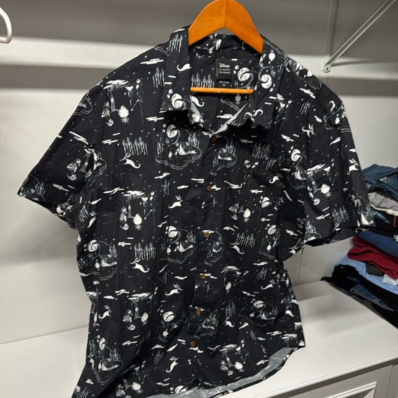 Disney Nightmare Before Christmas Short Sleeve Button Down - Picture 2 of 4
